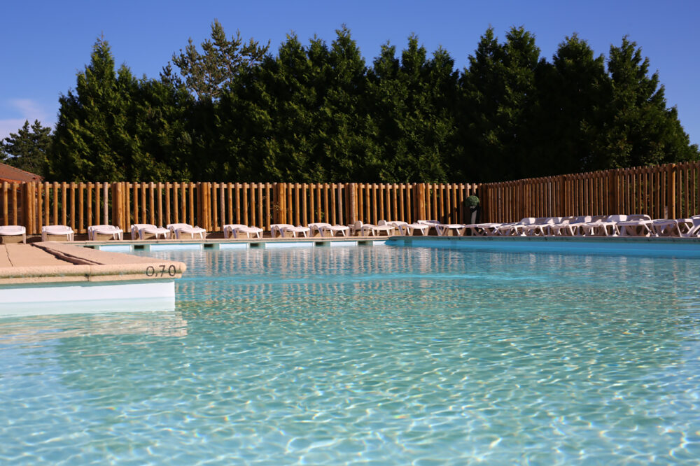 Camping 3 étoiles piscine chauffée et toboggan en Lozère