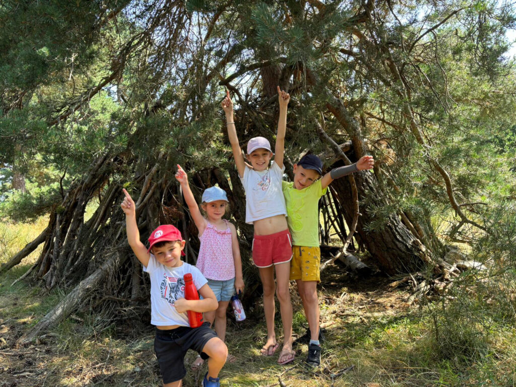Le camping les sous bois du lac, une terre de jeux et d’amitié pour enfants et adolescents