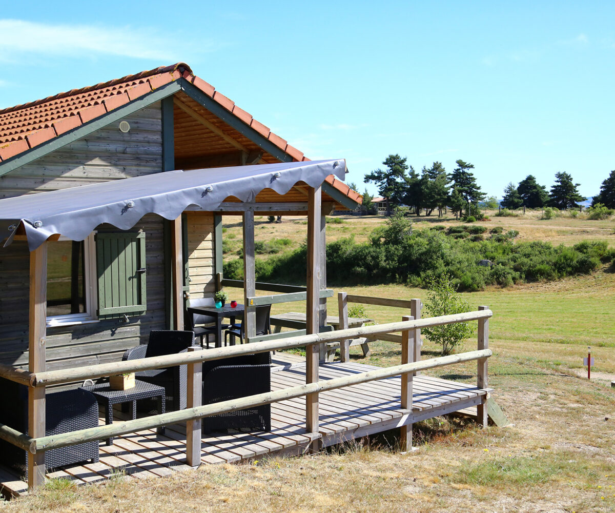 Chalets premium au camping les sous bois du lac à Langogne