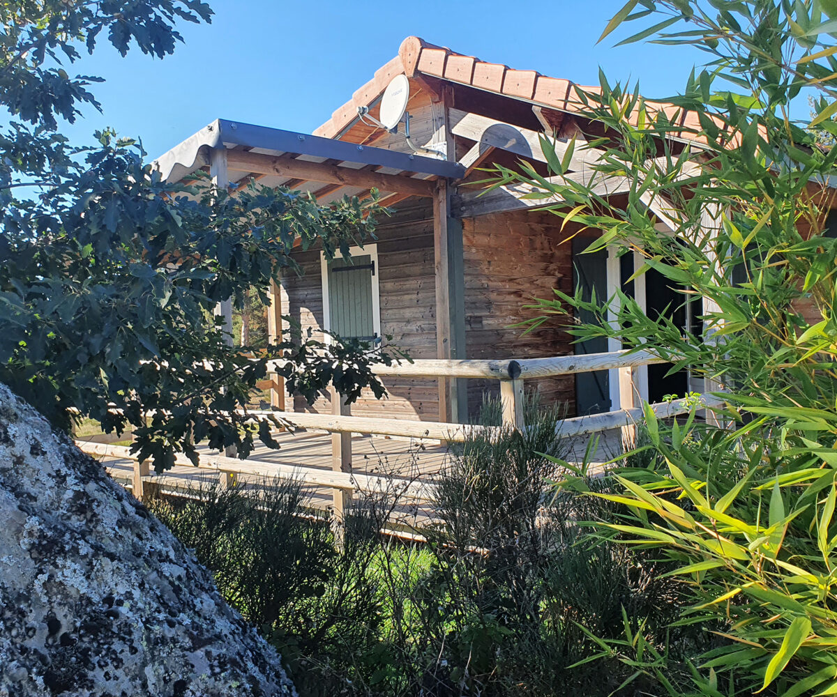 Chalets premium au camping à proximité du lac de Naussac à Langogne