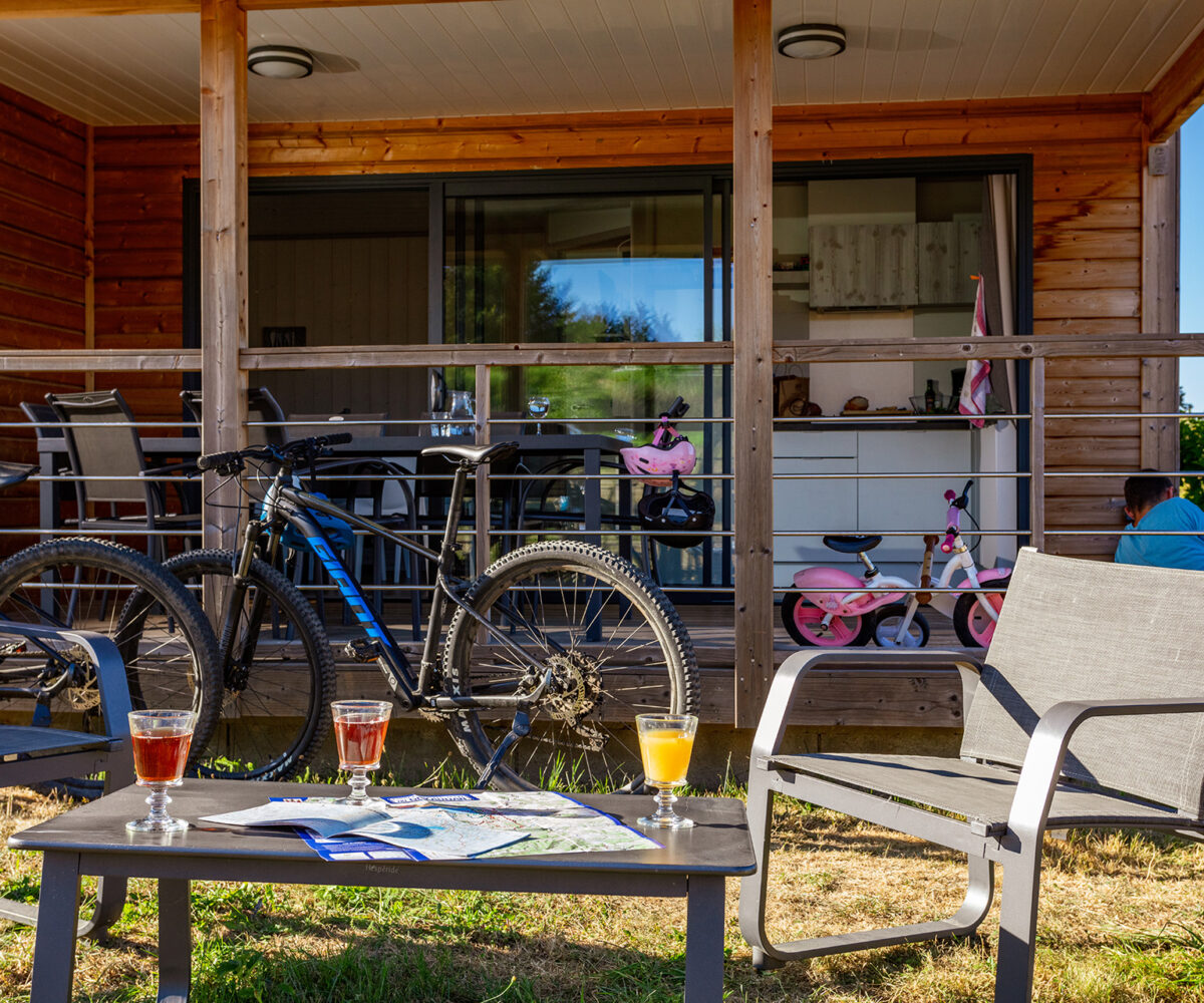 Cottages et chalets au lac de Naussac à Langogne