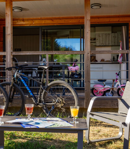 Cottages et chalets au lac de Naussac à Langogne