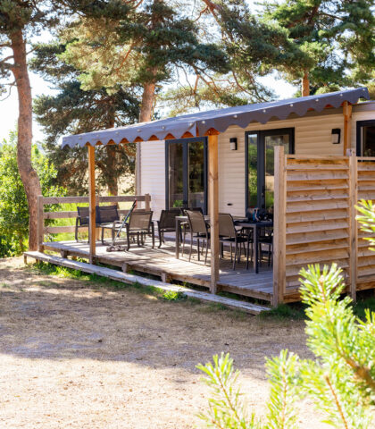 Mobil-homes en Lozère tout confort près du Lac de Naussac