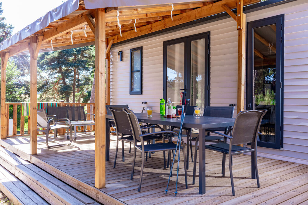 Mobil-home famille prestige en camping en Lozère