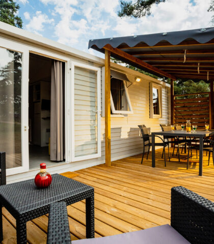 Mobil-home grand confort 3 chambres en Lozère