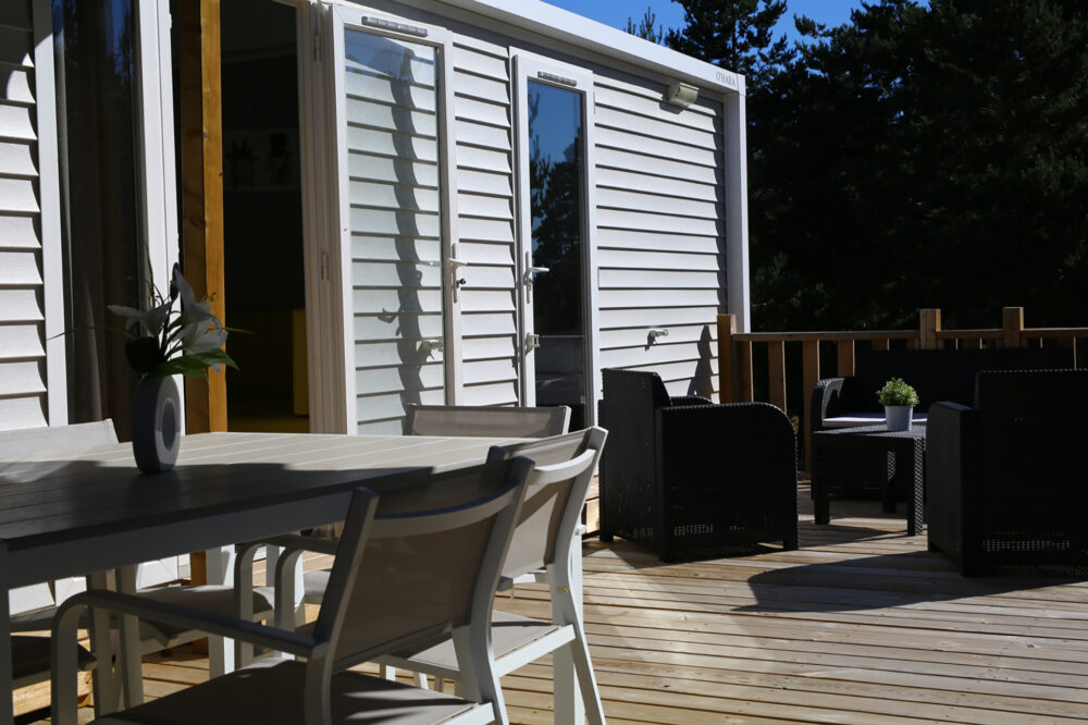 Mobil-home privilège 2 suites pour 4 à 6 personnes en Lozère